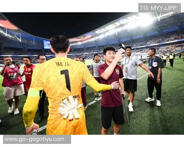 加布里埃尔正式加盟海港上赛季租借助力球队夺冠成就辉煌